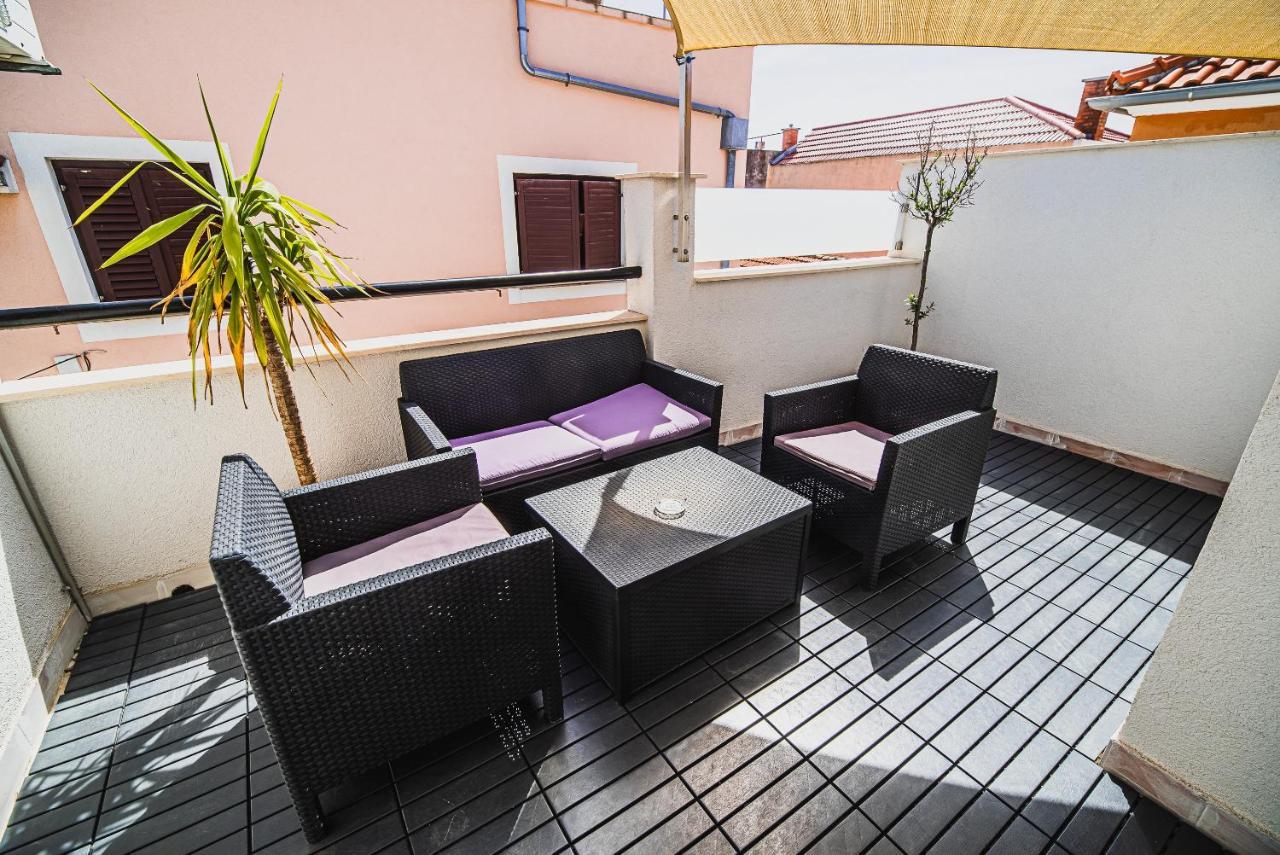 Downtown Park Apartments With Balcony ヴォディツェ エクステリア 写真