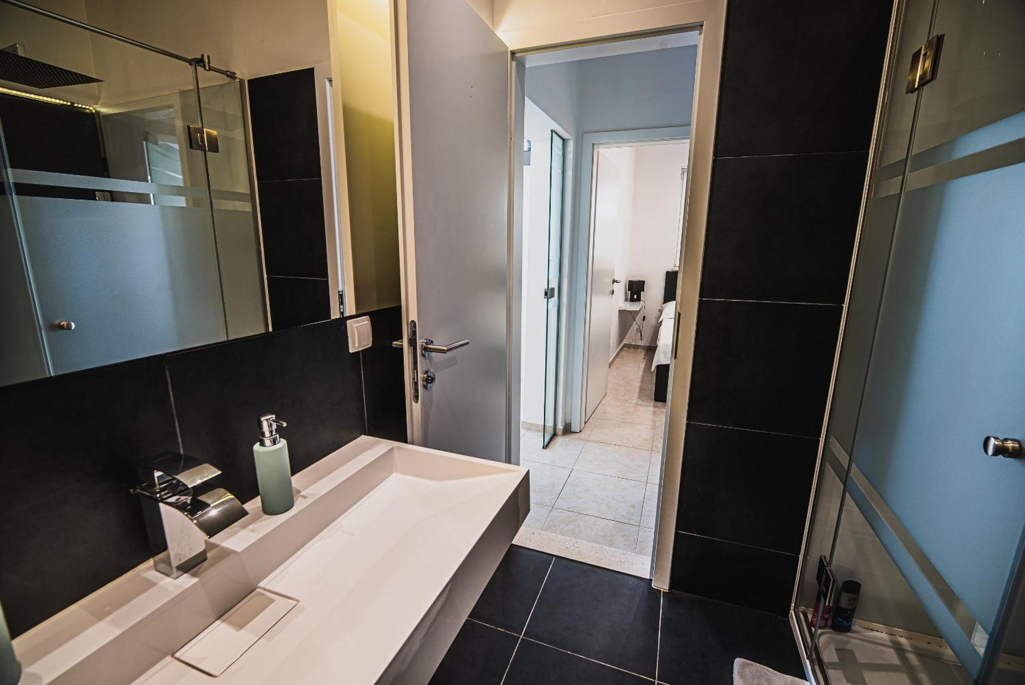 Downtown Park Apartments With Balcony ヴォディツェ 部屋 写真