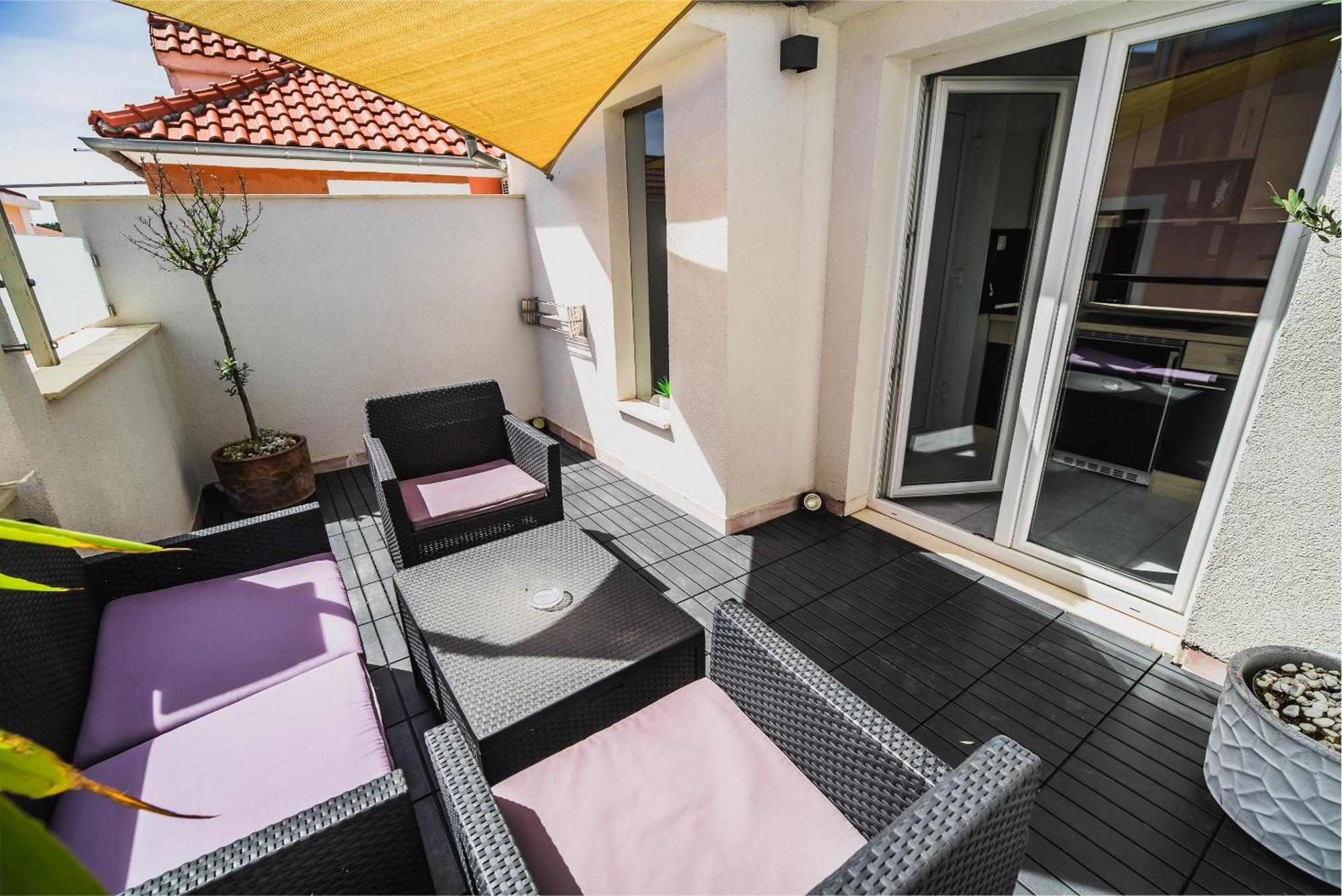 Downtown Park Apartments With Balcony ヴォディツェ 部屋 写真