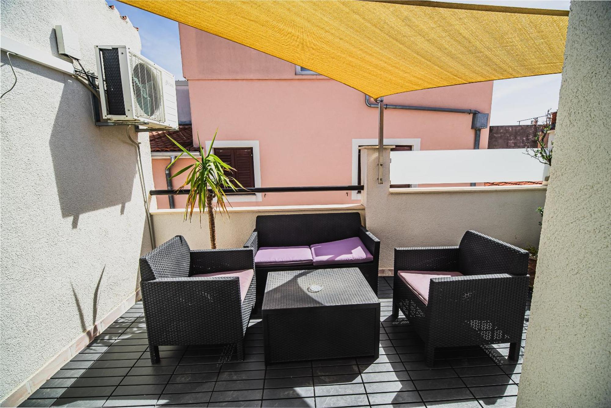 Downtown Park Apartments With Balcony ヴォディツェ 部屋 写真